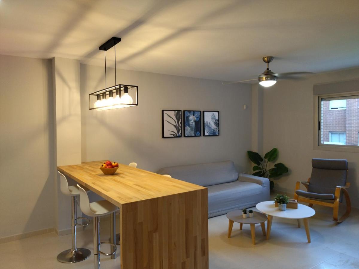 Apartmán Carme L'L'Hospitalet de l'Infant Exteriér fotografie