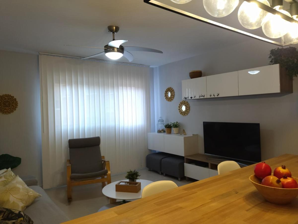 Apartmán Carme L'L'Hospitalet de l'Infant Exteriér fotografie